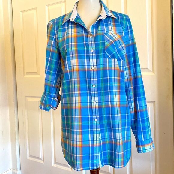 Like New Tommy Hilfiger Buttons Down Relaxed Fit Shirt - Picture 4 of 5